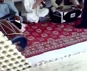 HOt Pakistani Police Dance  Pakistan Funny Video 2014