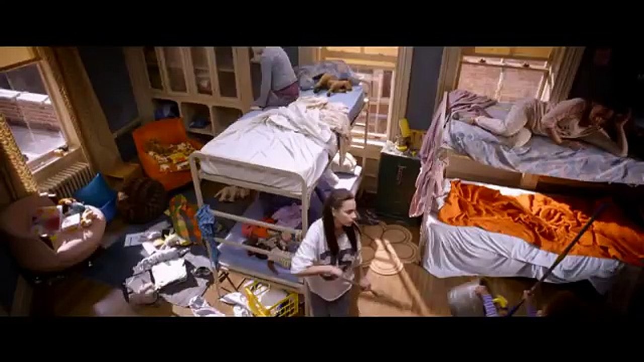 Annie Official International Trailer #2 (2014) - Jamie Foxx, Quvenzhané Wallis Movie HD