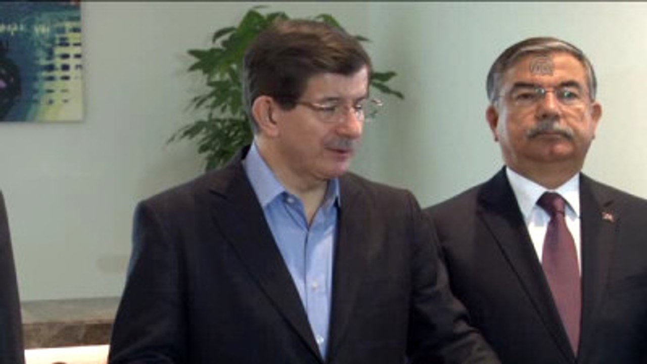 Davutoğlu: "Türkiye, Kudüs ve Mescid-i Aksa'nın Korunması İçin Elinden Gelen Gayreti Gösterecektir"