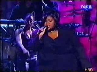 Whitney Houston-Heartbreak Hotel live