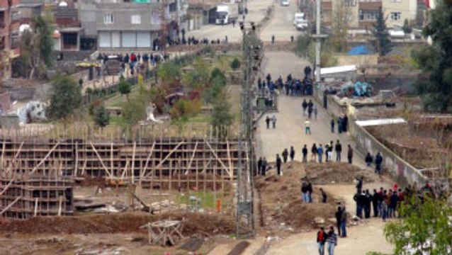 Cizre'de Gergin Bekleyiş Sürüyor