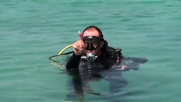 belajar diving menyelam 04 Buoyancy Check at the Surface, Skill 4-0004