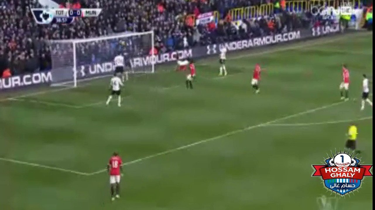 فان بيرسي يضيع هدف محقق اما توتنهام