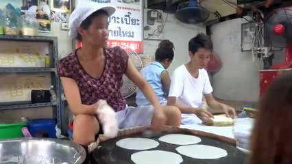 Amazing style of Making Roti