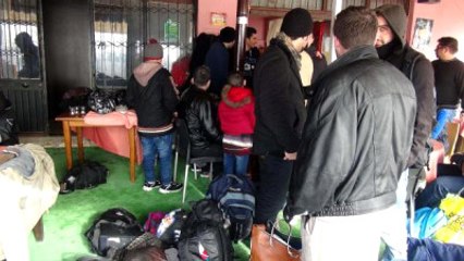 Suriyeli 200 Kaçak, Mersin Sahilinde Ölümden Döndü