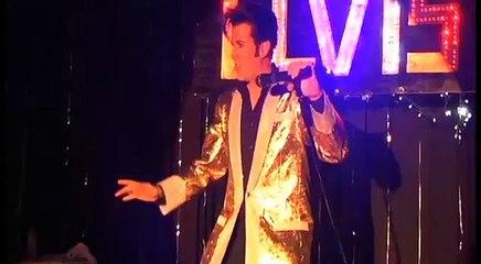 Matt Cage signs Hound Dog at Elvis Day 2011 video