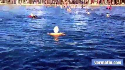 Bain de mer de fin d'année à Bandol