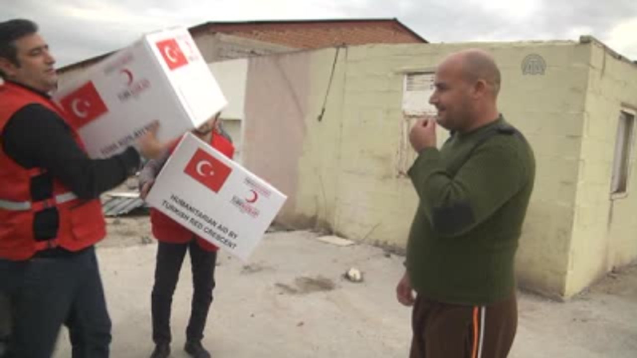 Kızılay'dan Iraklı Hristiyanlara Yardım