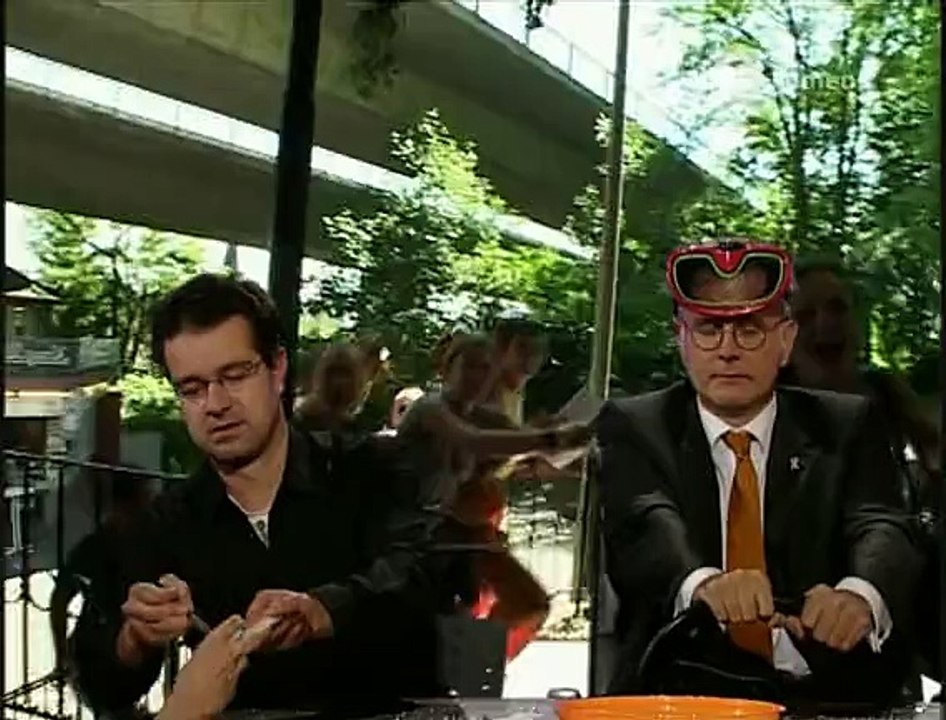 Die Harald Schmidt Show - 0945 - 2001-06-22 - Georg Uecker, Dörti Dani, Iggy Pop