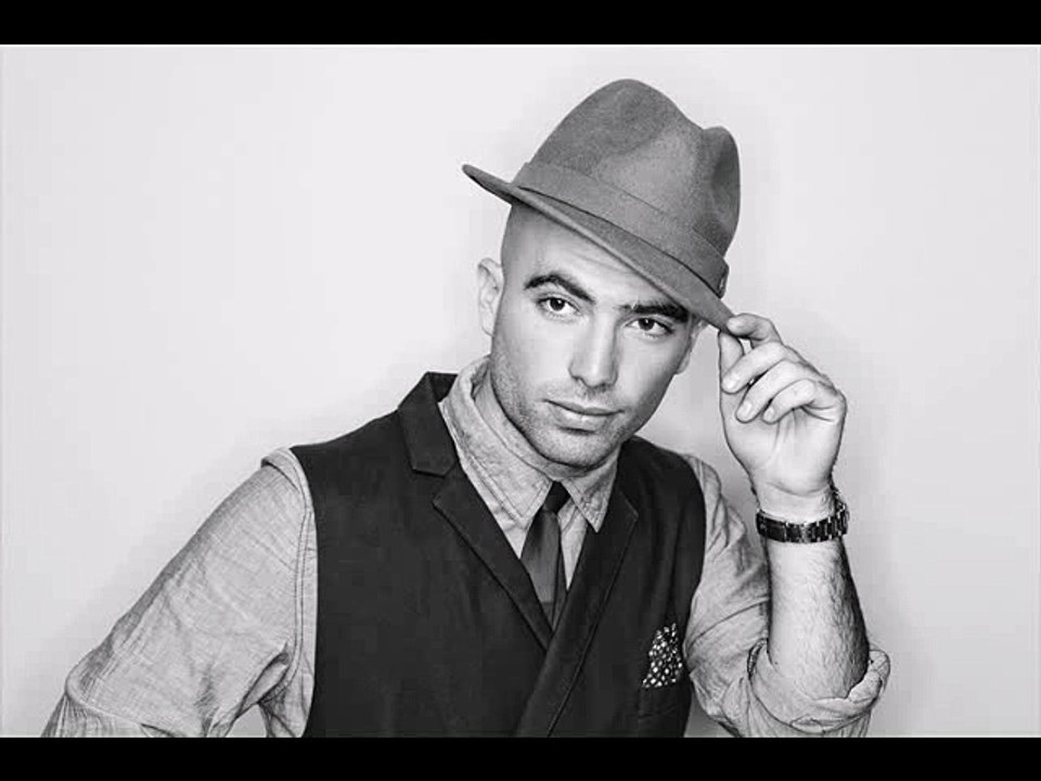 עומר אדם - נועצת מבט קריוקי