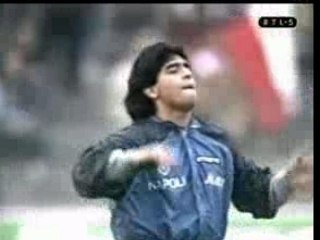 Entrainement de Maradona