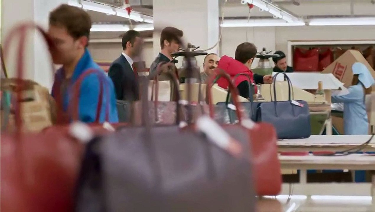Yürüyelim Arkadaşlar Akbank Reklam Filmi