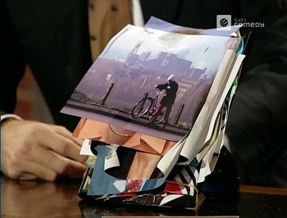 Die Harald Schmidt Show - 1013 - 2001-12-11 - Bastian Pastewka, Liebling des Jahres