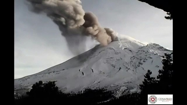 Eruzione vulcano Popocatepetl - cenere a 3,5 km di altezza (CENAPRED)