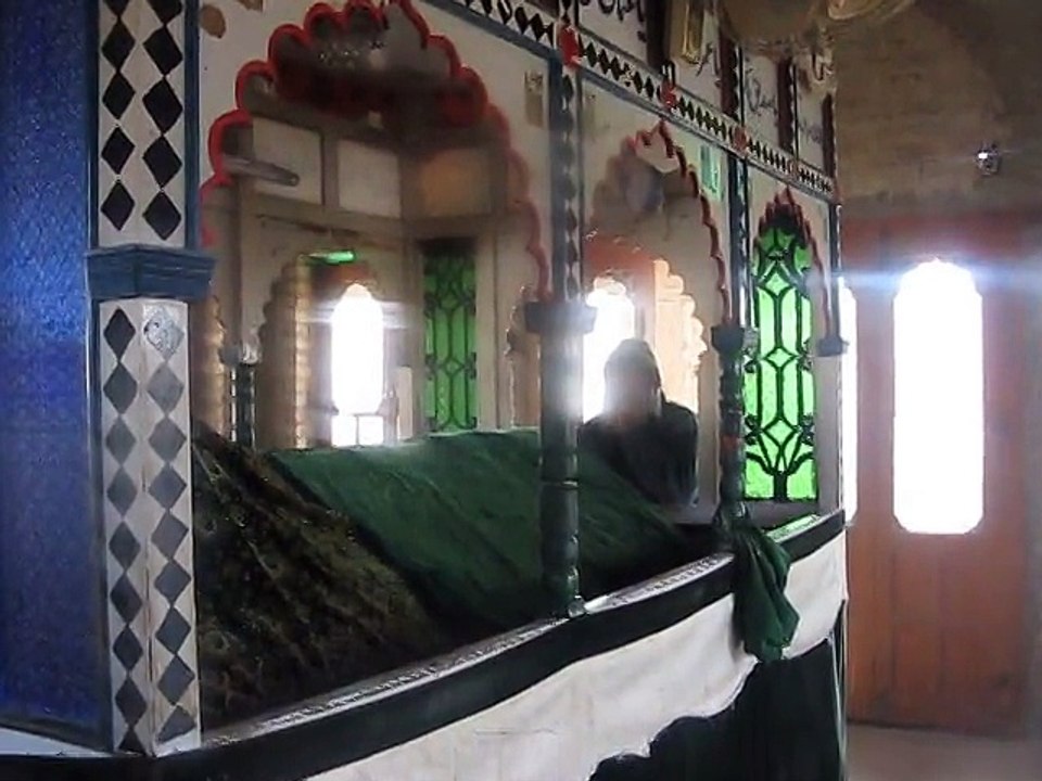 Darbar e Husseini Hazrat Muhammad Anwar Ali Shah Ghazi Alvi  Lundo Sharif Taluka Shahdadpur