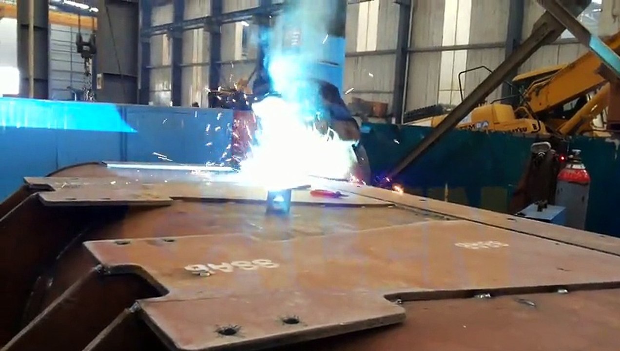 Hardox Loder Kova İmalatı - Kova İmalatı "Gaz Altı Karbon Kaynağı Aşaması"