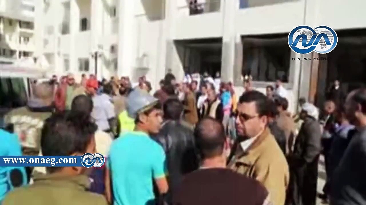 ضحايا حادث مصنع «أسمنت سيناء» أثناء نقلهم إلى المستشفيات