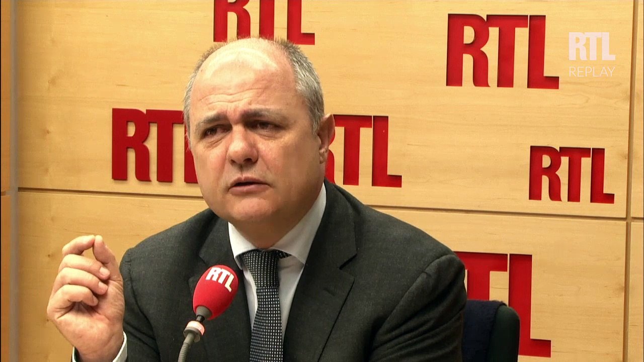 Bruno Le Roux appelle les socialistes à "relever la tête" en 2015