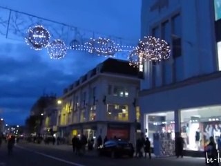 Je crois qu'on essaye de nous dire quelque chose