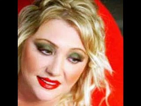 Güllü - Değmezmiş Sana