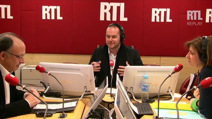 Yves Thréard : "Lors de ses vœux, Hollande va mettre le cap sur 2017"