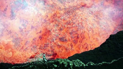 Ils se filment à l'intérieur du cratère d'un volcan actif