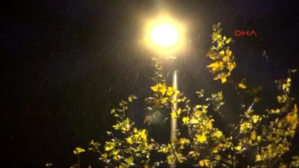 İstanbul'da Kar Yağışı Sürüyor