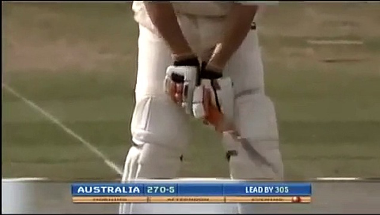 Andrew Flintoff UNPLAYABLE delivery to ADAM GILCHRIST, Castles his off stump