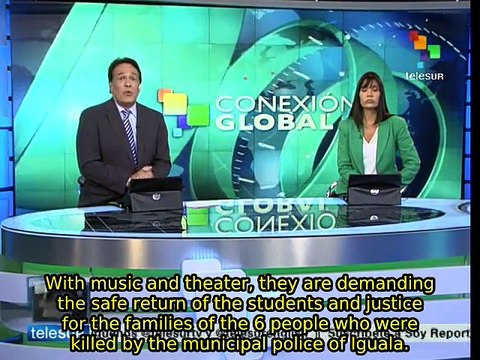 Mexico: Artistic community shows solidarity with Ayotzinapa students