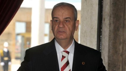 İlker Başbuğ: TSK'nın İçinde de Hainler Var