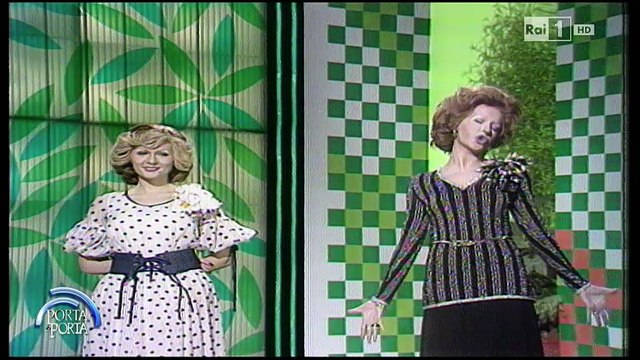 Daniela e Loretta Goggi HERMANAS GOGGI *** 22-12-2014