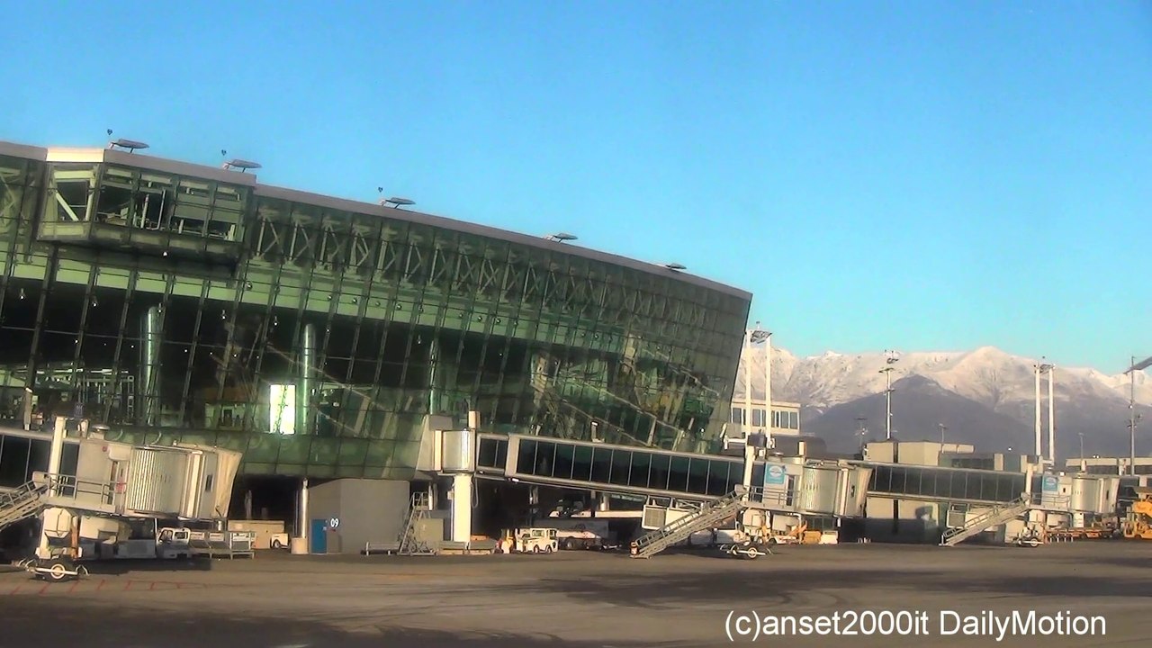 Lufthansa LH 1895 Takeoff from Turin Airport. Air Dolomiti Embraer ERJ-195LR