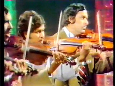 Fareeda Khanam Ghazal Parchayioon Ki Anjuman Composed by Mohsin Raza