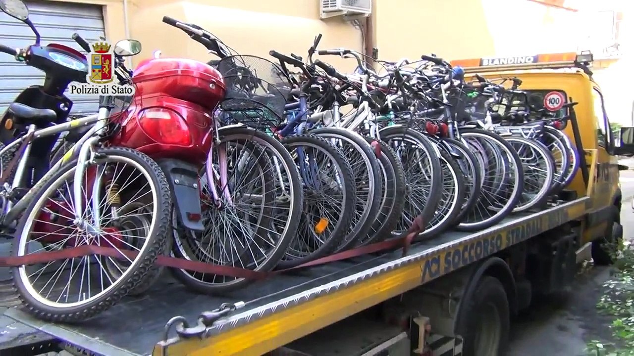 Palermo - I magazzini delle biciclette rubate (29.12.14)