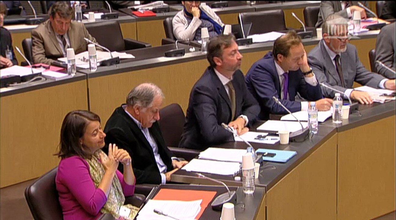 5.11.2014: Commission du Développement Durable - Audition de Laurence Tubiana, Ambassadrice chargée des négociations sur le climat