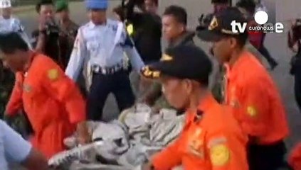 Vermisstes AirAsia-Flugzeug ist ins Meer gestürzt