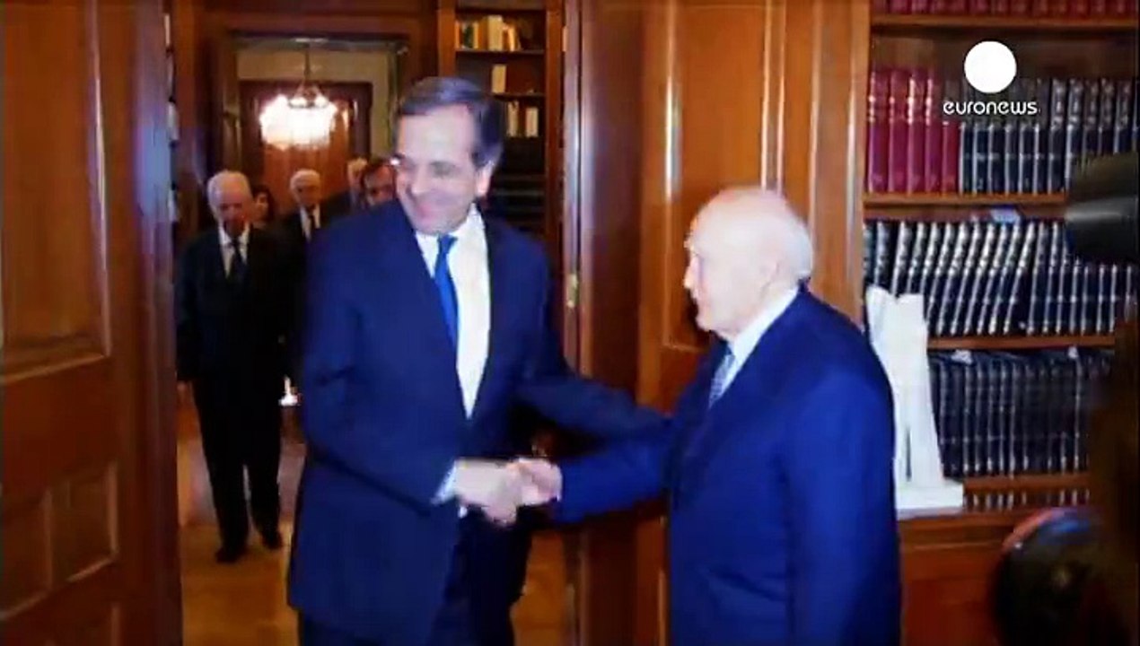 نخست وزیر یونان انحلال پارلمان و برگزاری انتخابات زودرس را درخواست کرد