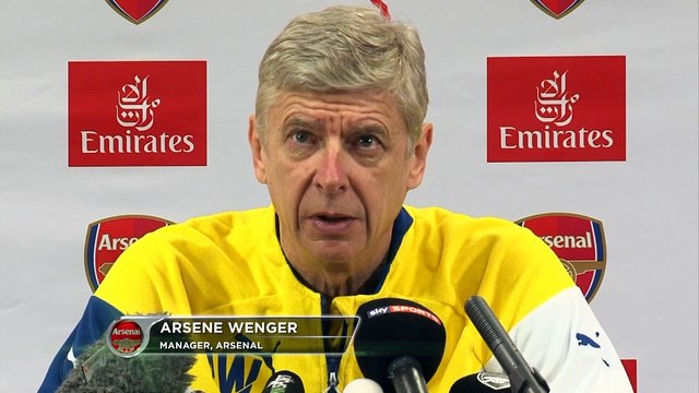 Wenger: El interés del Inter en Podolski es una broma