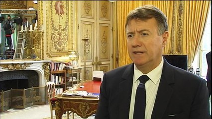 Vœux de Hollande: le président s'exprimera depuis son bureau pour se montrer au travail