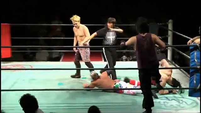 Bad Boy (Fujita Jr. Hayato & Manjimaru) & Rasse vs. Kinya Oyanagi, Rui Hiugaji & Takeshi Minamino