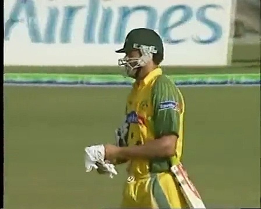 Amazing sportsmanship in cricket  Attapatu recalls Symonds to the wicket