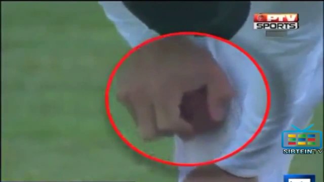 Faf du Plessis Ball Tempering against Pak Exposed October 2013