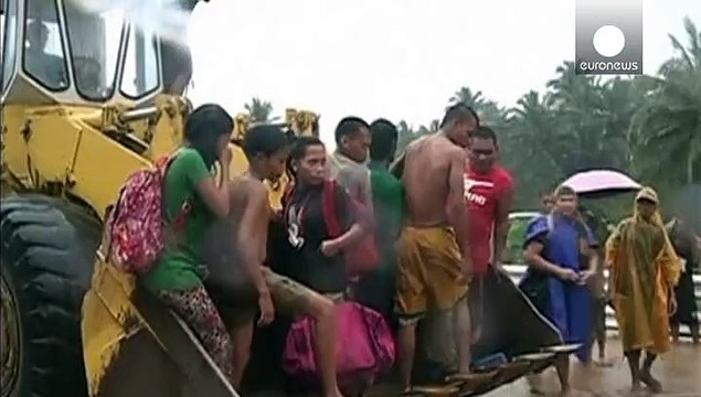 ده ها کشته بر اثر جاری شدن سیل در جنوب شرق آسیا