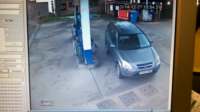 (121) Its So Annoying When Your Petrol Cap Keeps Switching Sides