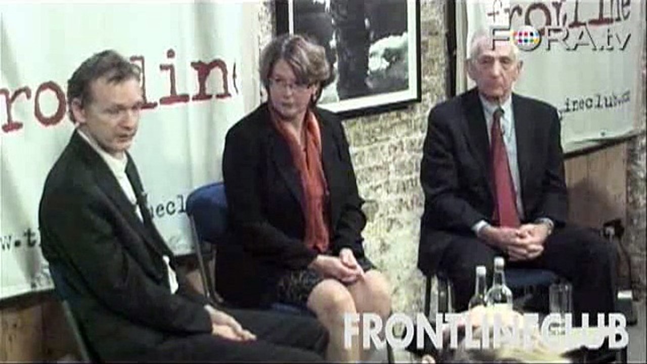 Assange Mocks Pentagon Demand to 'Return' WikiLeaks Docs