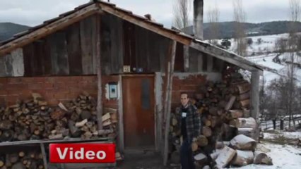 Yaşlı Adamın Tek Göz Odada Yaşam Savaşı