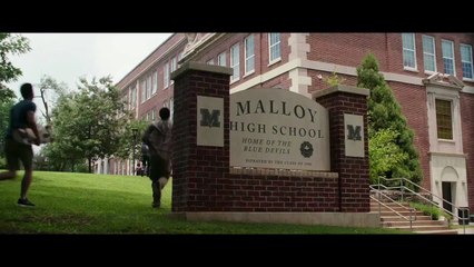 The DUFF Official Trailer #2 (2015) - Bella Thorne, Mae Whitman Comedy HD