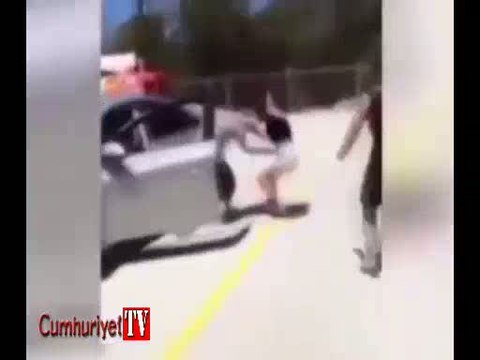 Kızların feci kavgası kamerada