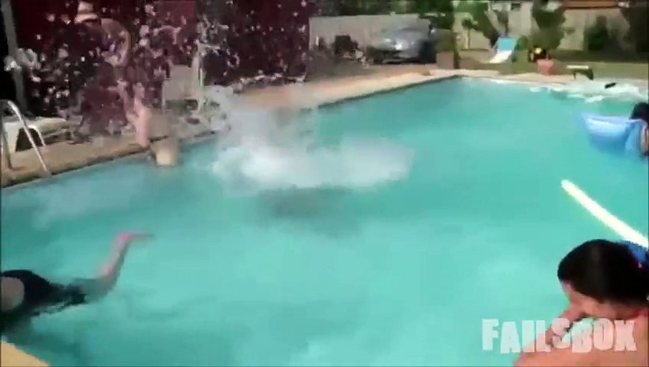 Pool Fails Compilation 2014 - video Dailymotion