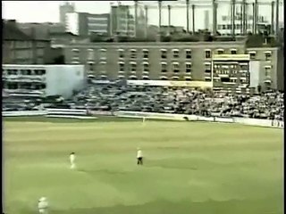 Darren Gough and Phillip DeFreitas, hammers Allan Donald and Fannie Devilliers